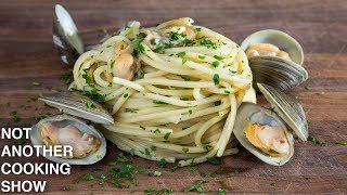 how to make PERFECT SPAGHETTI ALLE VONGOLE spaghetti with clams [upl. by Alleda894]