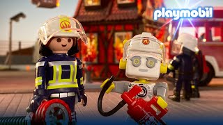 ¿Qué hacen los bomberos y bomberas 🚨 ROBert lo sabe  PLAYMOBIL en Español [upl. by Grissom]