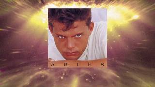 Luis Miguel  Suave Video Con Letra [upl. by Anelas115]