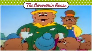 The Berenstain Bears and the Super Duper Bowl [upl. by Kciredes]