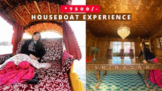 A Night In A Luxurious Houseboat At Dal Lake  कश्मीरी Houseboat कैसा होता है Houseboat Tour [upl. by Eceirehs]