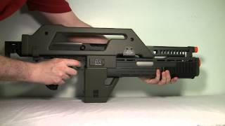 Aliens M41A Replica Pulse Rifle Airsoft Review [upl. by Eiddal82]