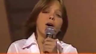 Debut de Luis Miguel en Siempre en Domingo 112 enamorados Video Original de la Serie de Netflix [upl. by Norred821]