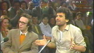 Massimo Troisi Roberto Benigni e Gianni Minà  BLITZ RAI 1984 [upl. by Ellerad]