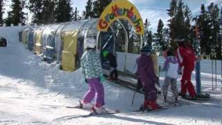 Skiurlaub mit Kindern Skischulen in Tirol ⛷ [upl. by Elletnahs424]