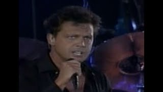 Luis Miguel  Hasta Que Me Olvides Live  Estadio Azteca México City 2002 [upl. by Nebuer]