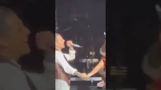 Ángela Aguilar y Christian Nodal se dan su primer beso en público [upl. by Robinett592]