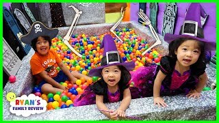 Ryan in Halloween Box Fort Maze with Emma and Kate [upl. by Maitilde]