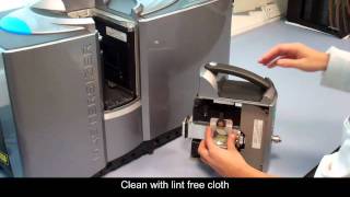 Malvern Mastersizer 3000 Cleaning cell windows [upl. by Connelly]