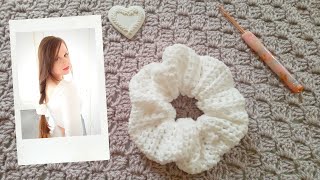 CROCHET EASY SCRUNCHIE  DIY BEGINNER TUTORIAL FOR A FEMININE SCRUNCHIE [upl. by Hudis]