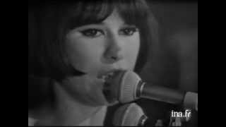 Astrud Gilberto  Take Me To Aruanda video live 1968 [upl. by Ainorev]