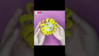 Como hacer flores de papel  flores de papel rápido y fácil 🌺 How to make paper flowers Shorts [upl. by Assirol847]