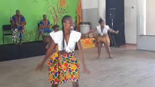 African I Mozambican dance style I Estilo de dança africana I moçambicana [upl. by Wendy]